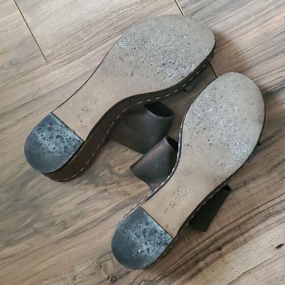 Donald J Pliner | Shera Platform Sandals - Picture 6 of 8